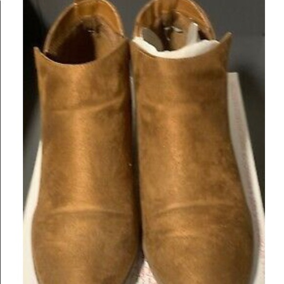 American Eagle Shannon Bootie - Picture 1 of 5